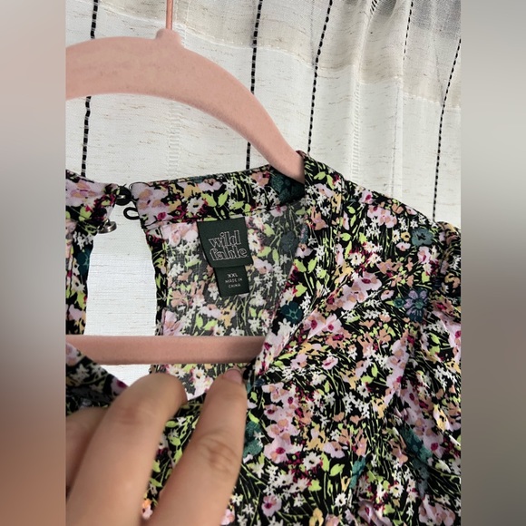 Cute floral crop top - Picture 6 of 7